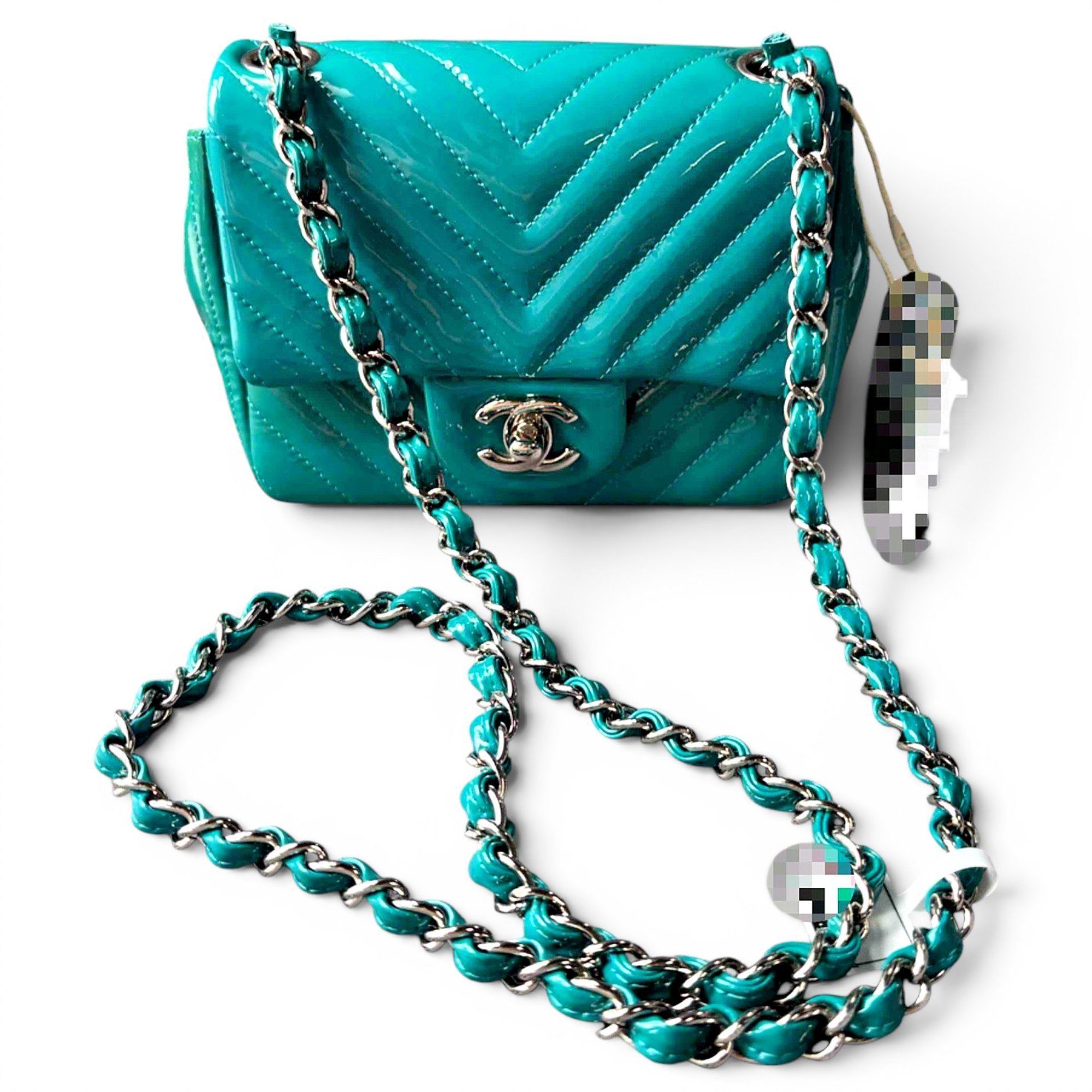 Timeless/Classique patent leather handbag