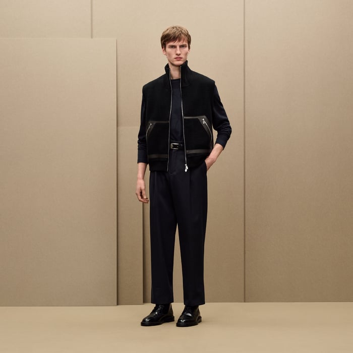 Noir Vest With Leather Details