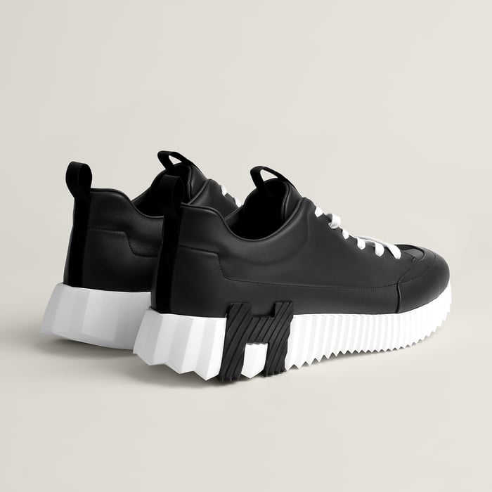 Noir Jump Sneaker