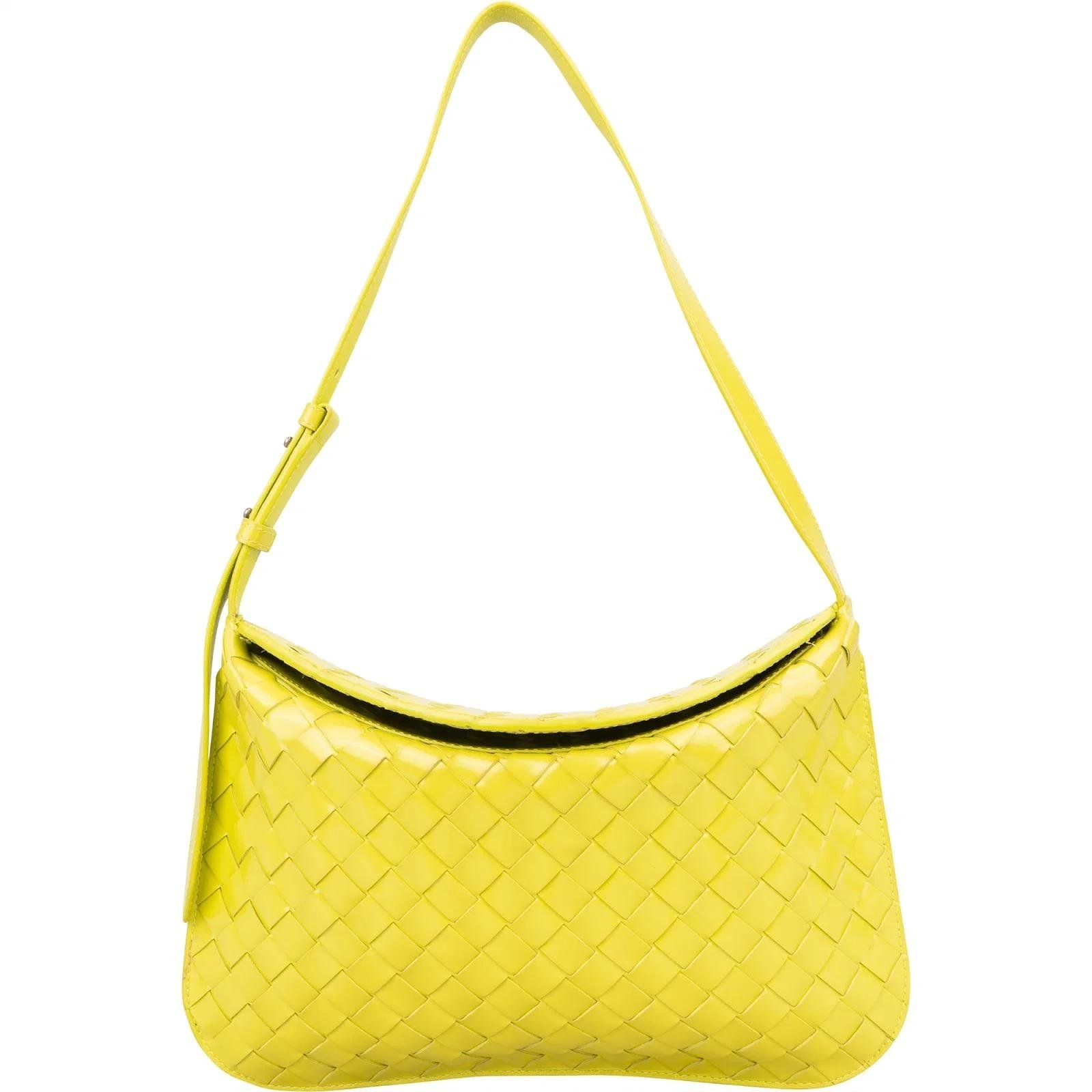 Brick Cassette patent leather handbag