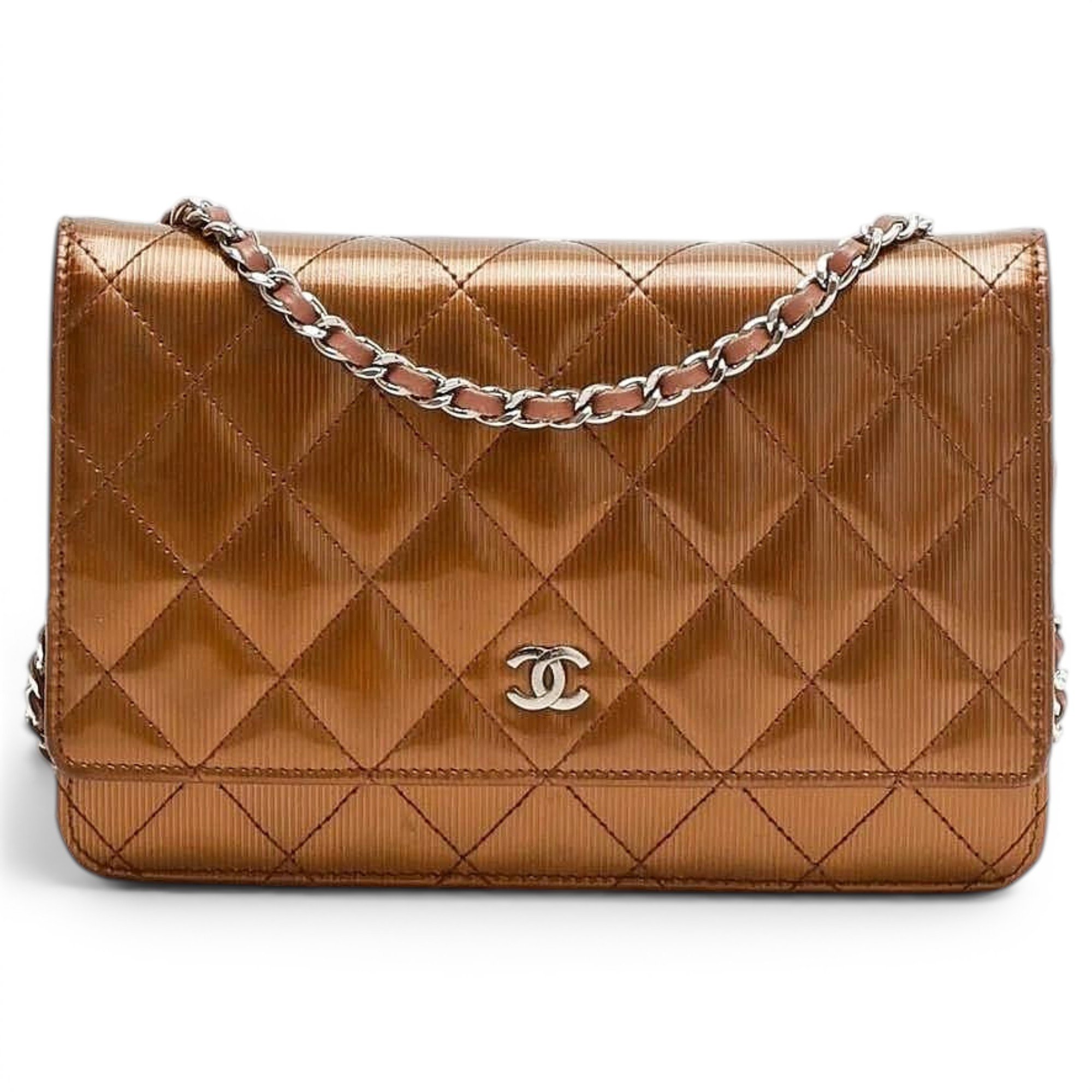 Wallet On Chain patent leather crossbody bag