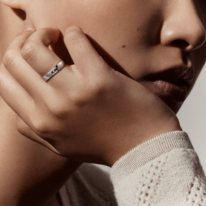 Sans Coloris Ever Herakles Wedding Band