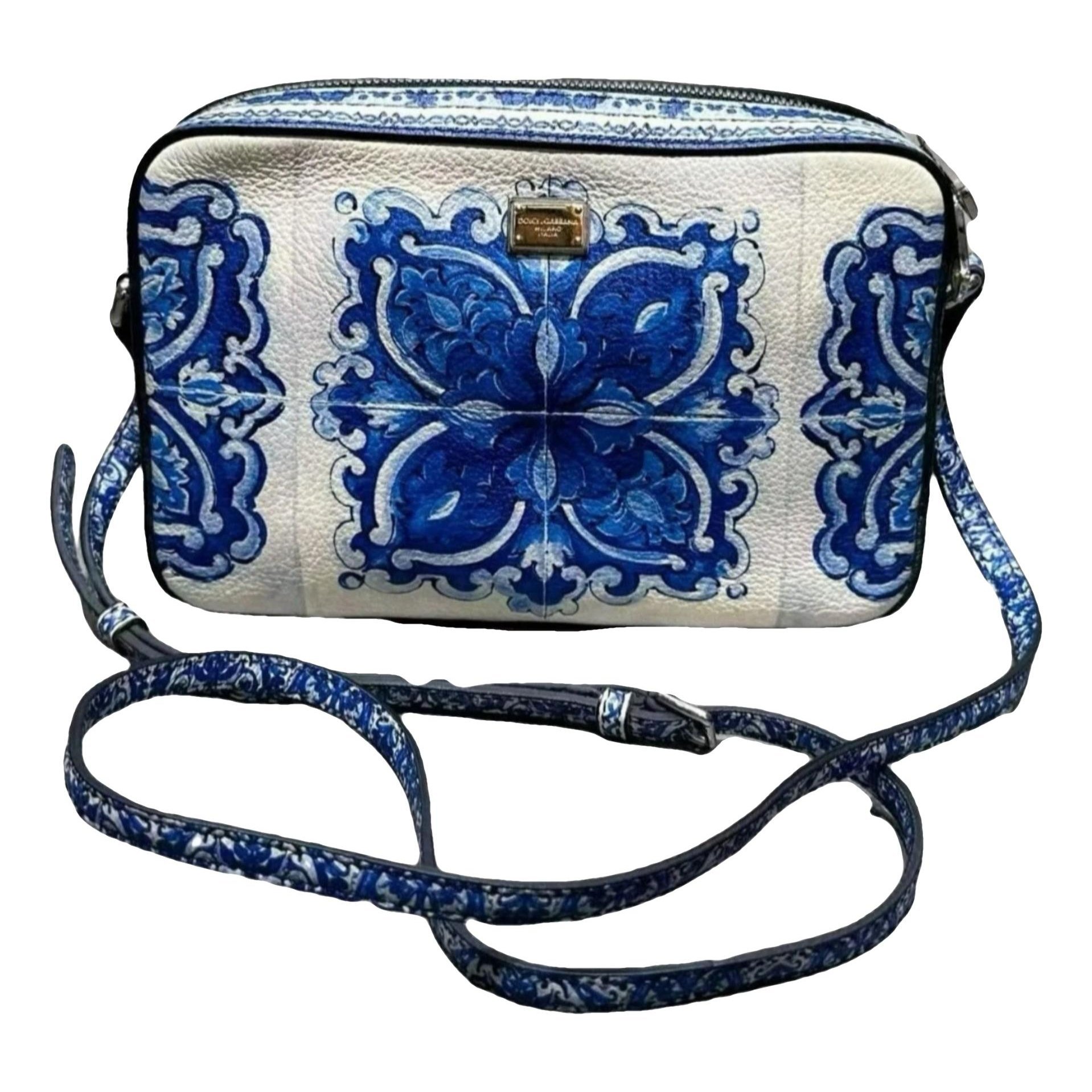 Welcome leather handbag