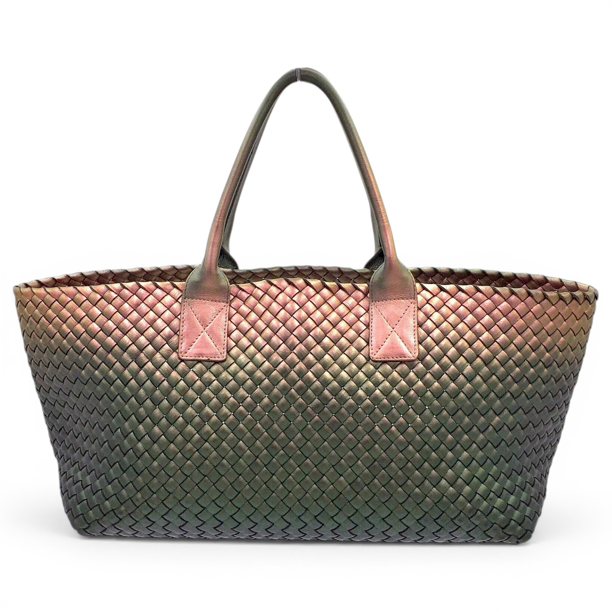Bottega Veneta Cabat leather handbag