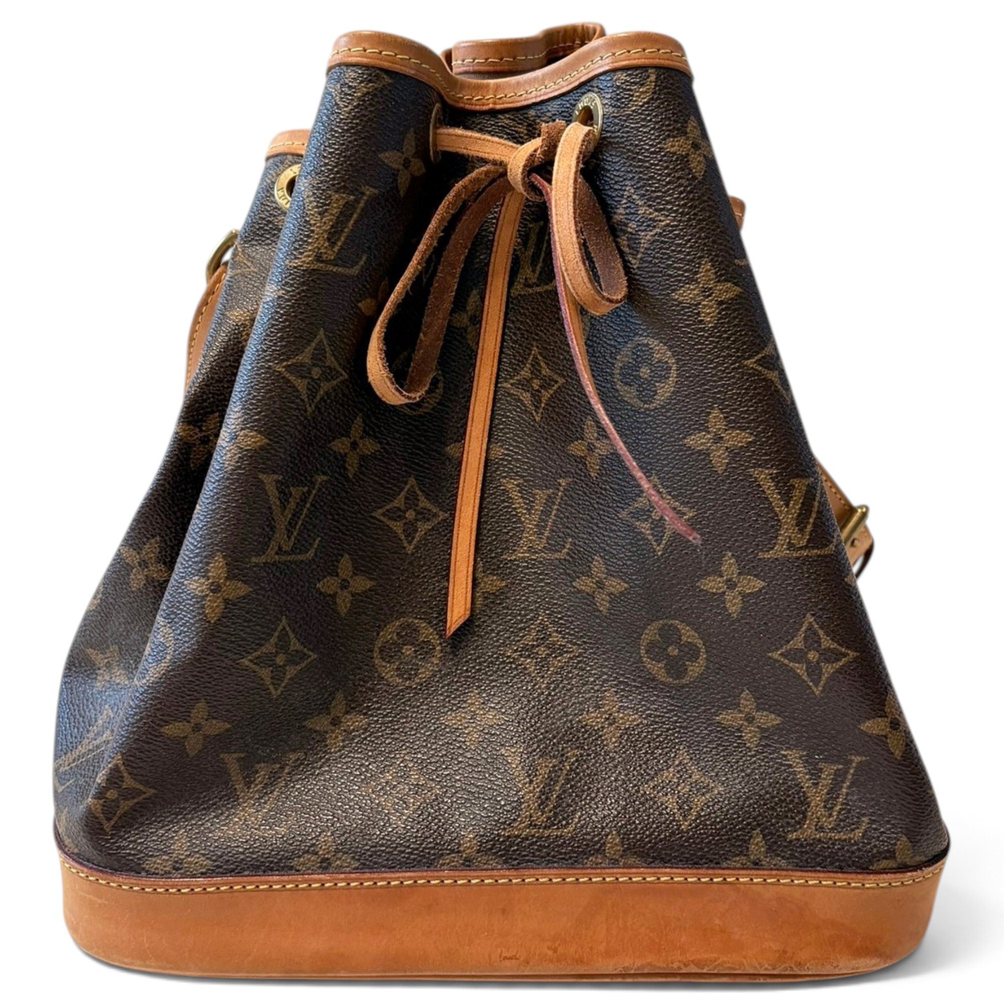 Noé leather handbag