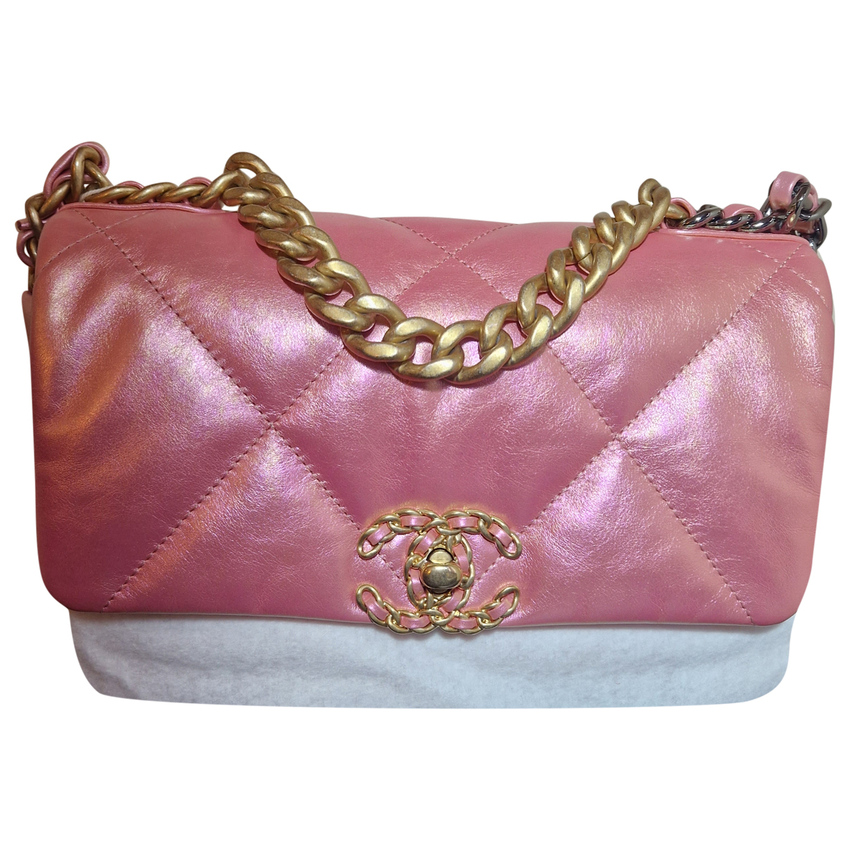 Chanel 19 leather handbag