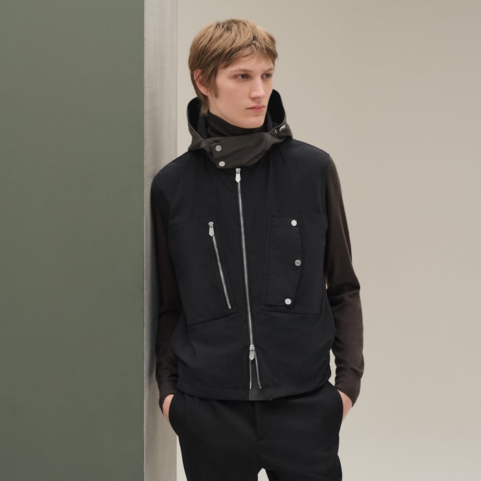 Noir Straight Cut Vest
