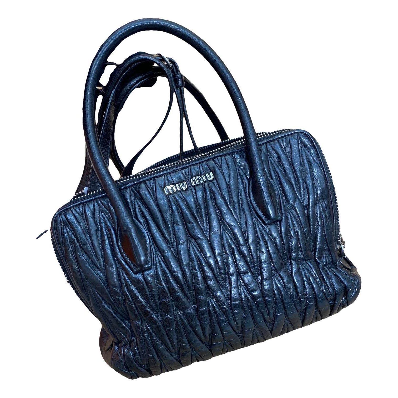 Matelassé leather handbag