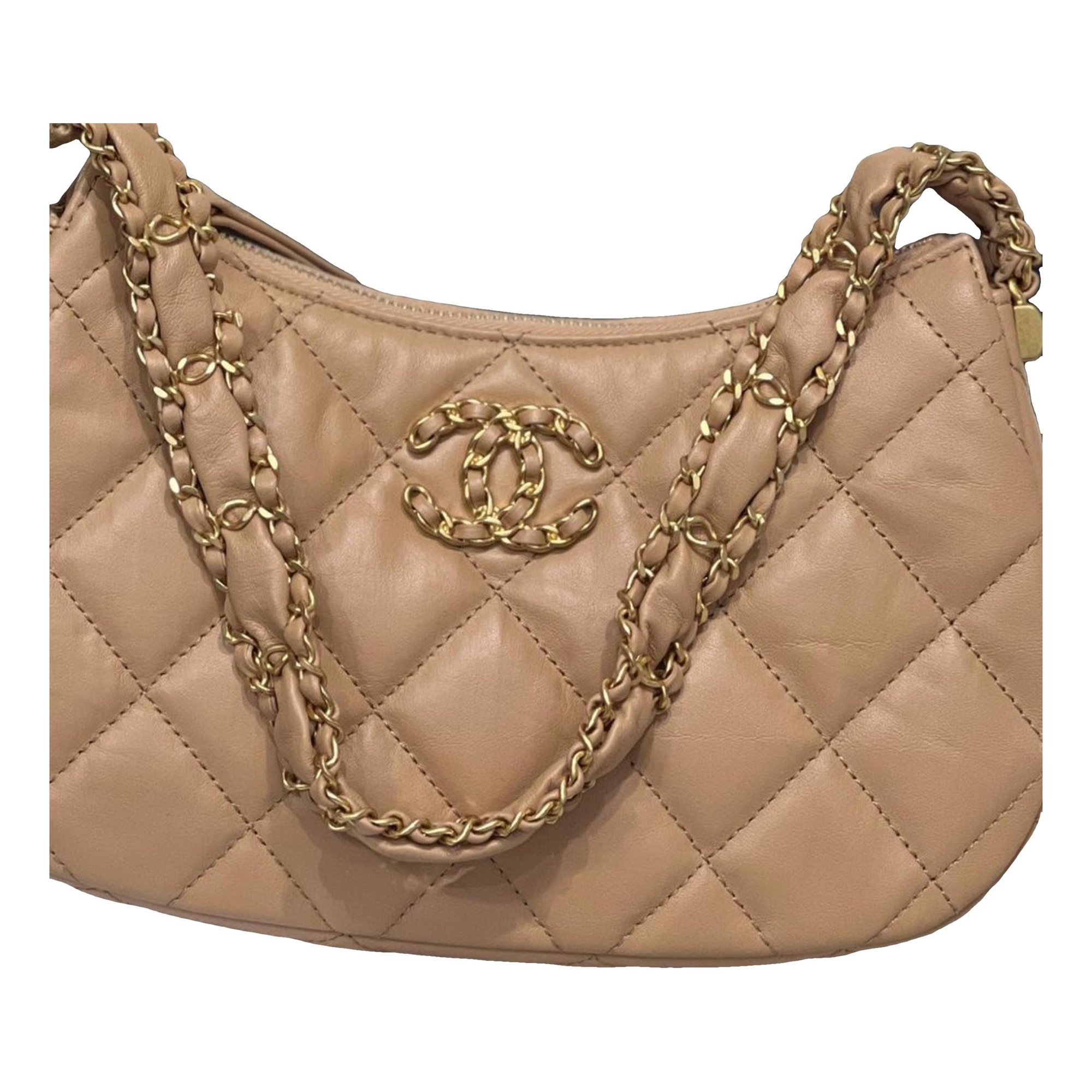 Chanel 19 leather handbag