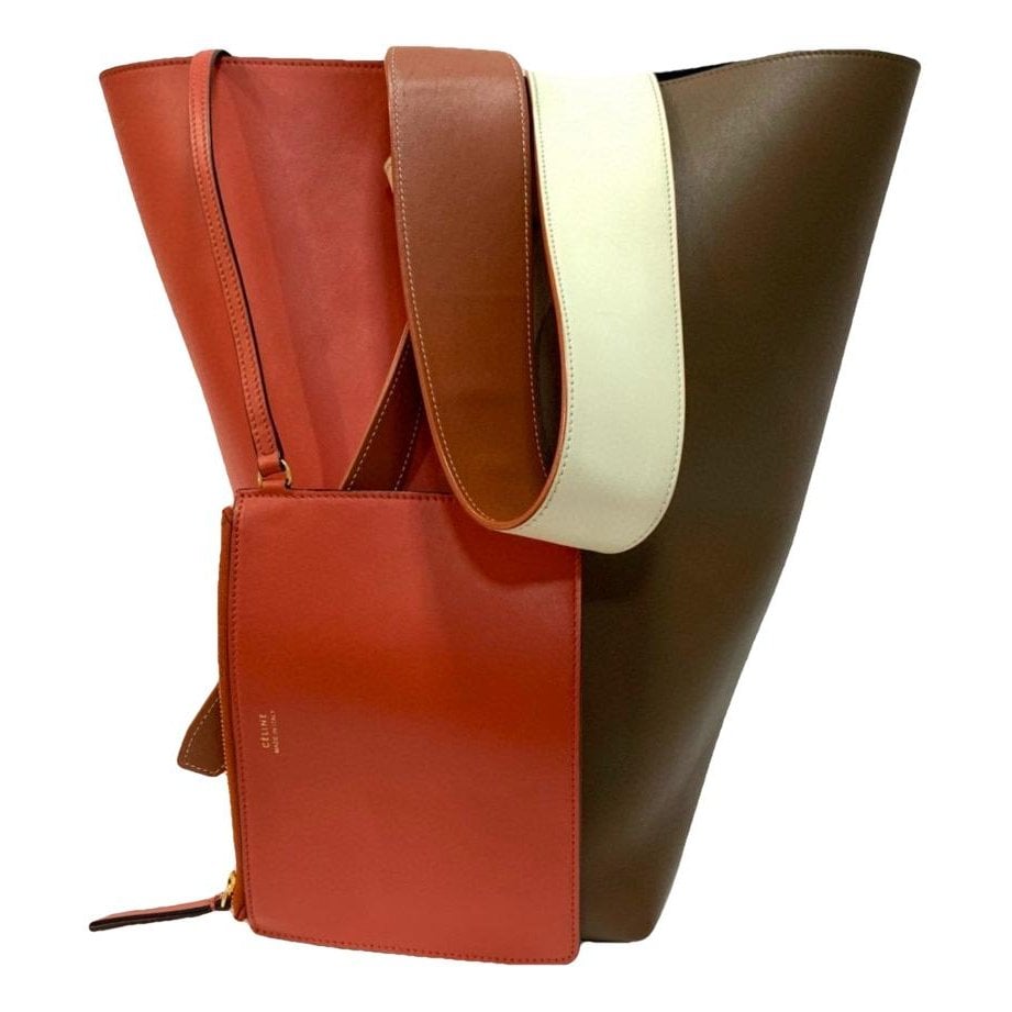 Twisted leather tote