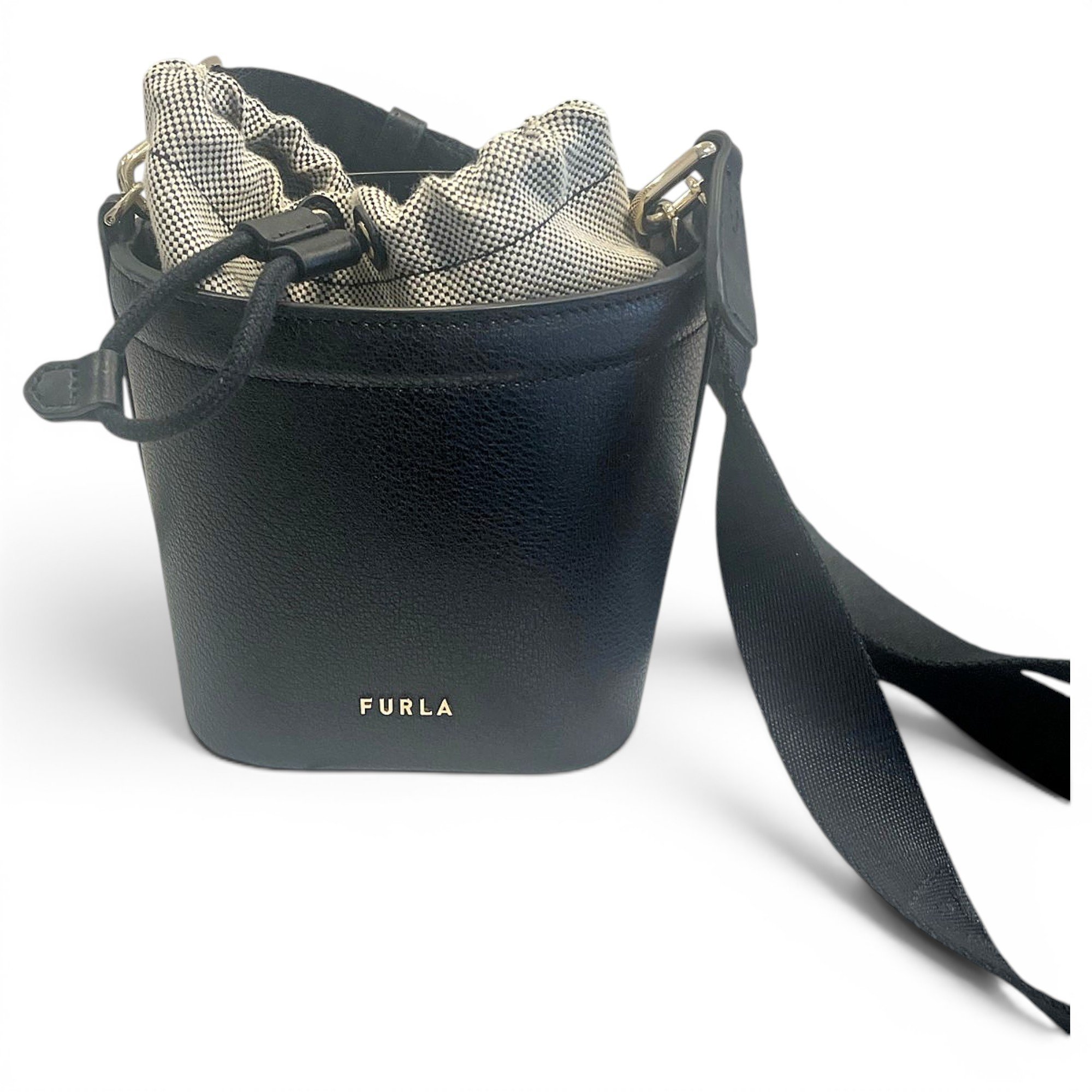 Leather bag