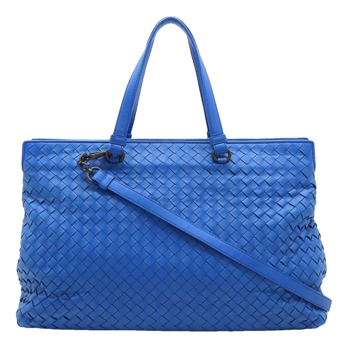 Veneta leather handbag