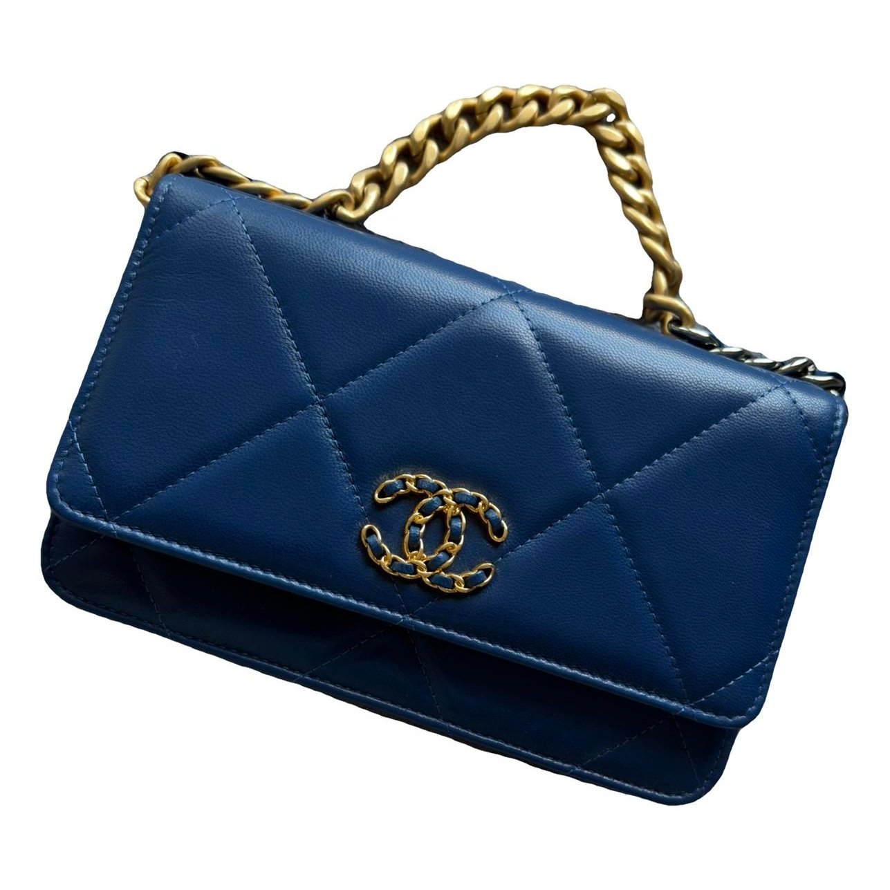 Wallet On Chain Chanel 19 leather handbag