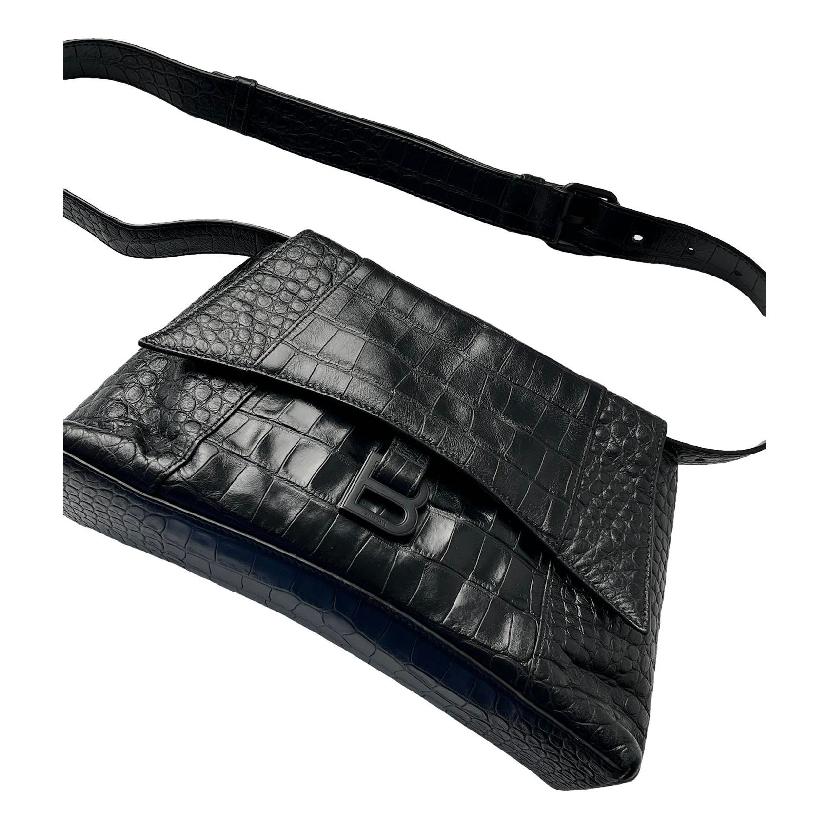 Downtown leather handbag