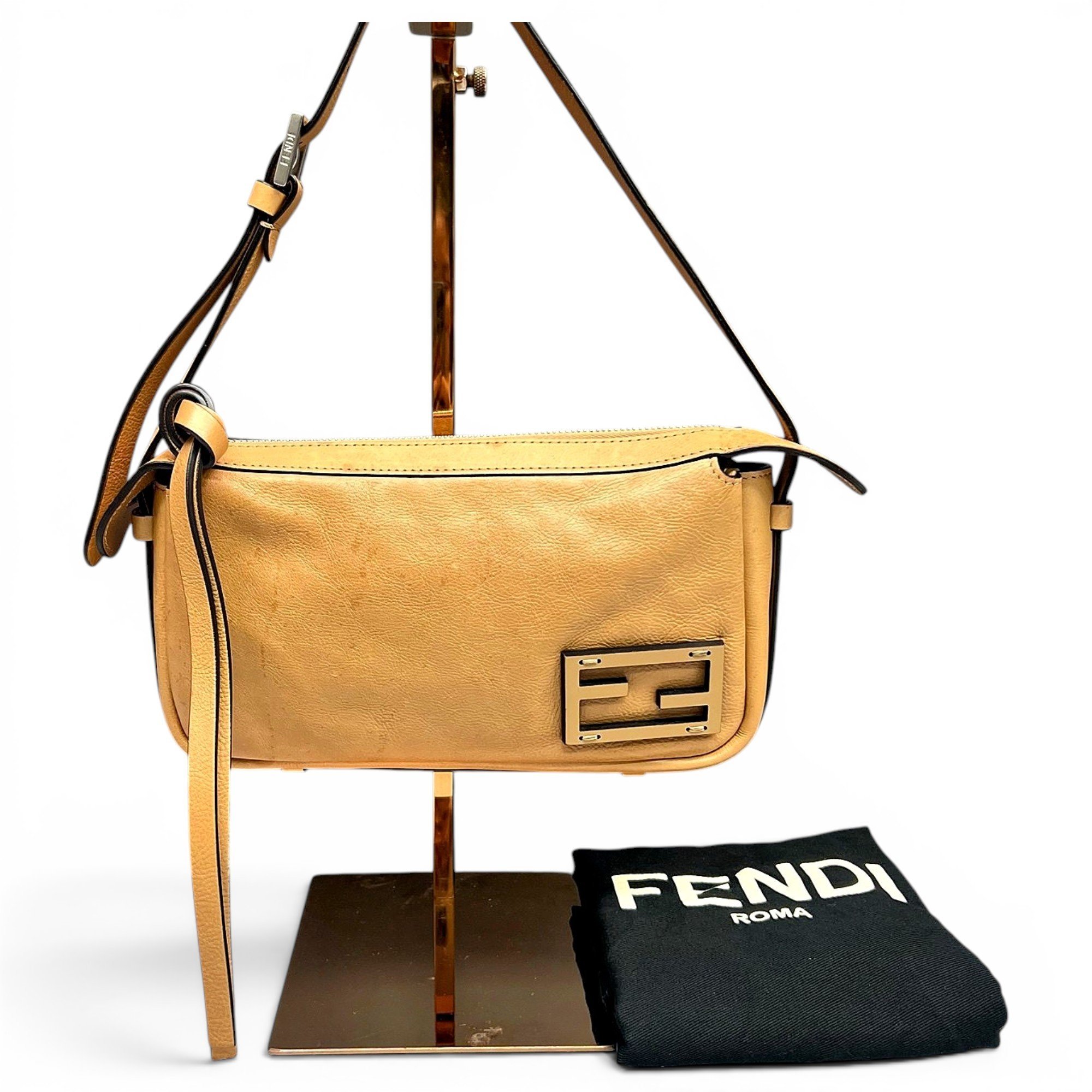 Simply Fendi leather handbag