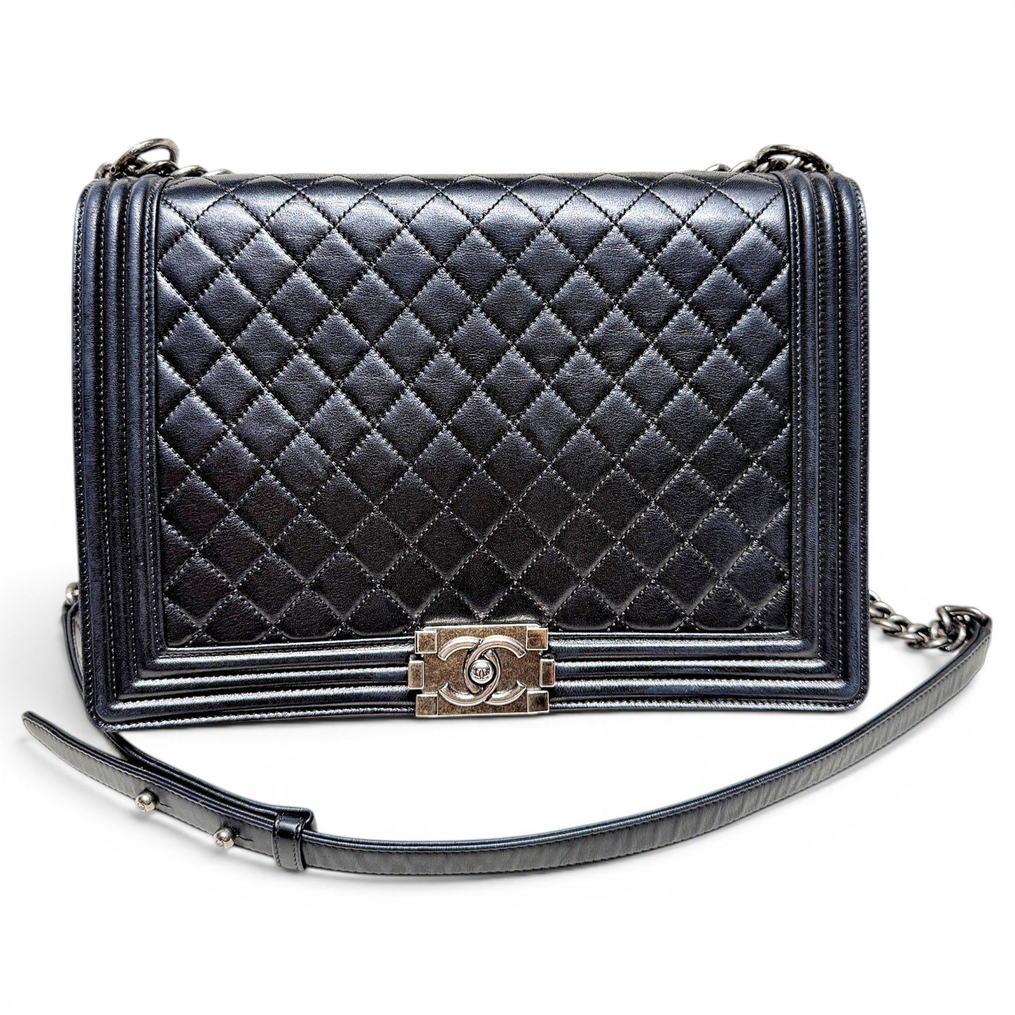 Chanel Boy leather handbag