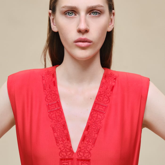 Rouge Amazone Sleeveless Embroidered Caftan