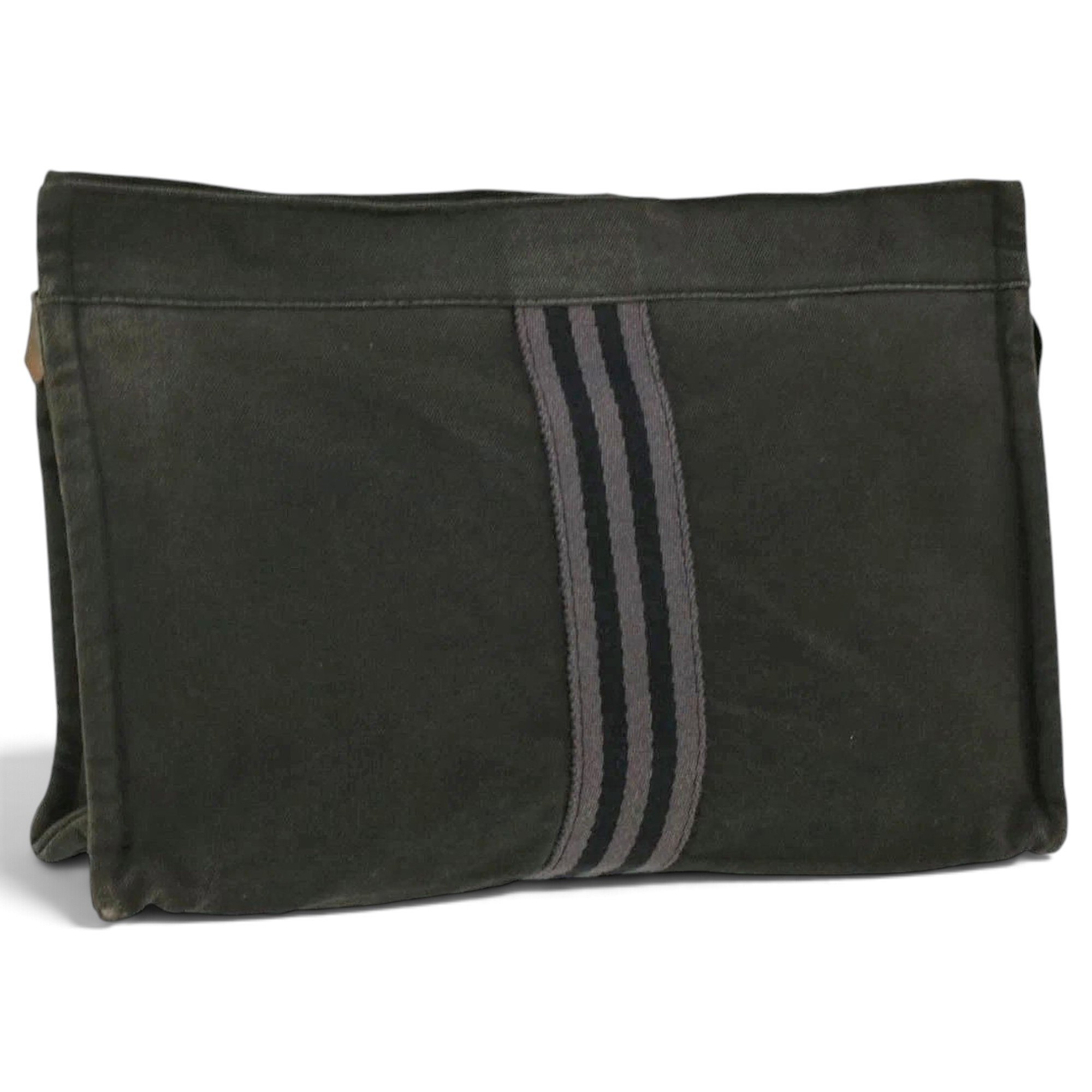 Clutch bag