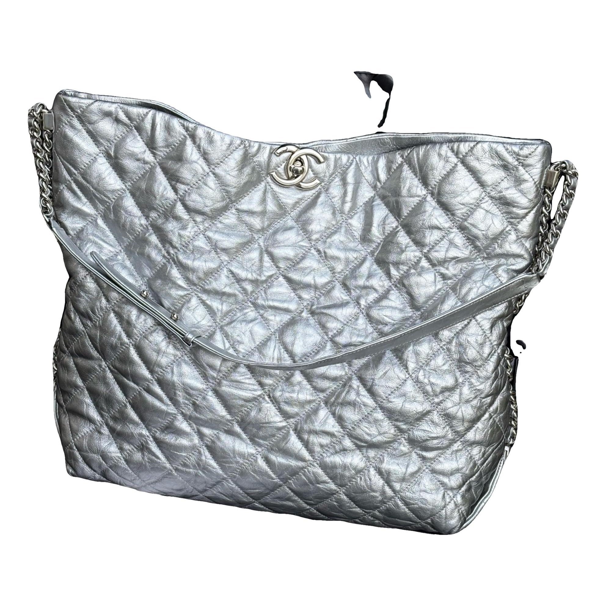 Classic CC Shopping leather tote