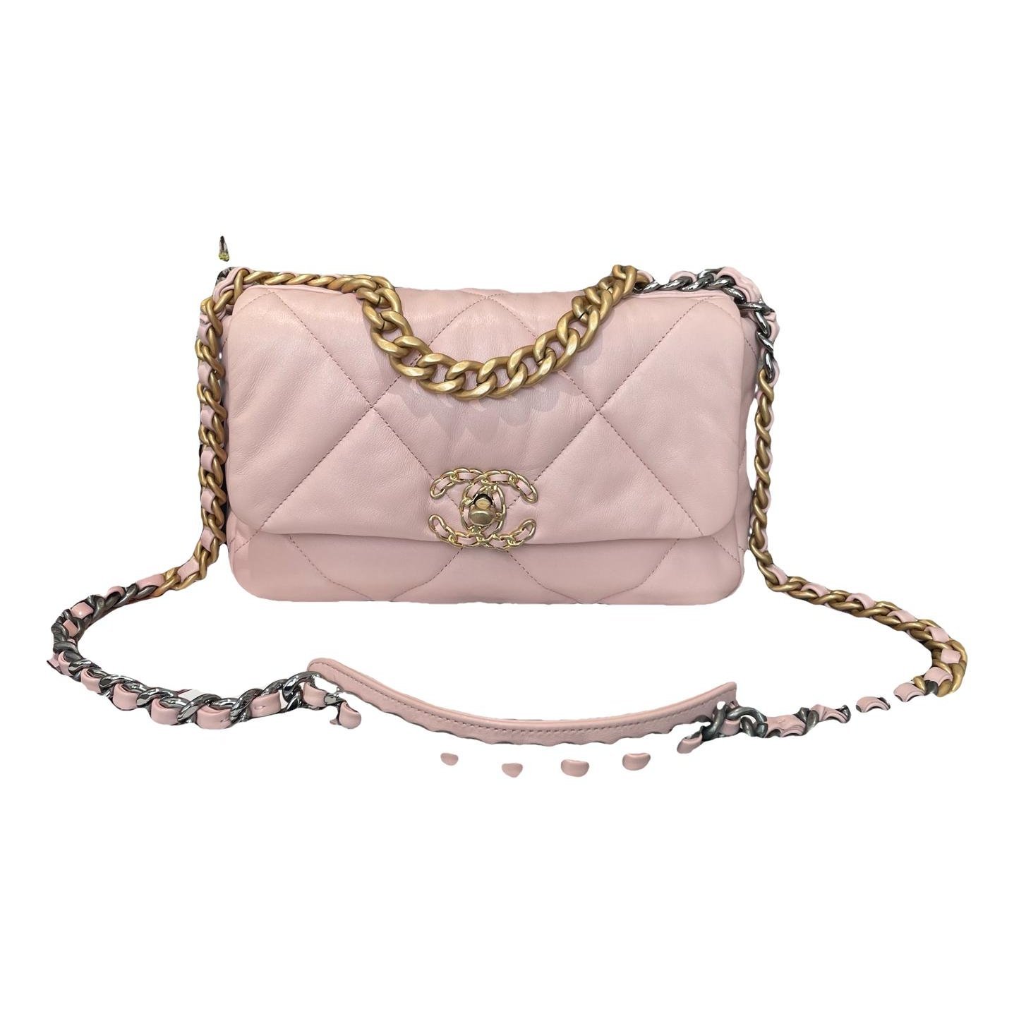 Chanel 19 leather handbag
