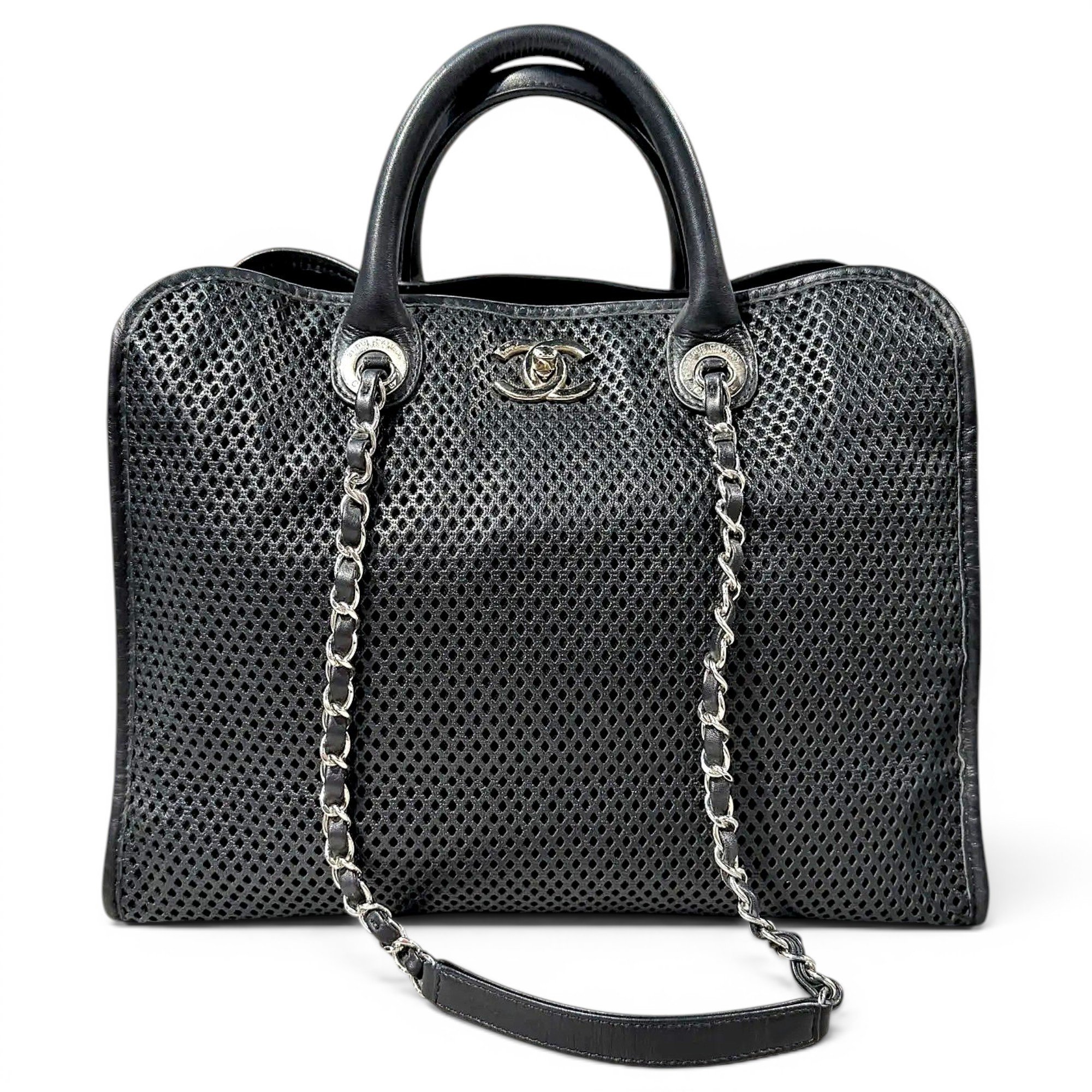 Executive leather handbag