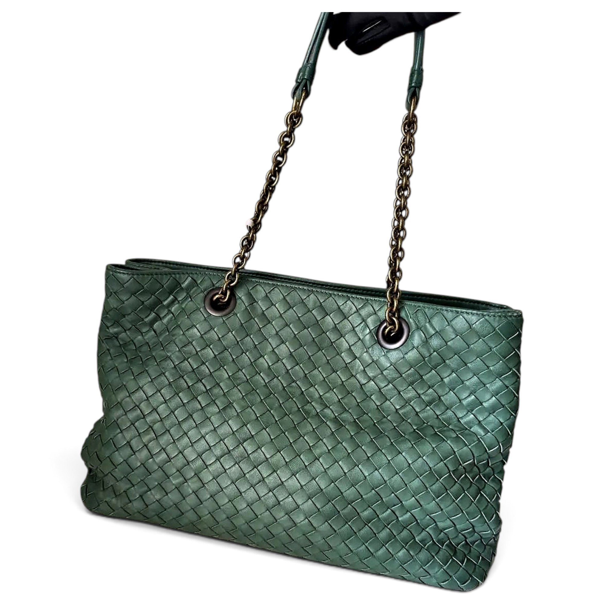 Leather tote