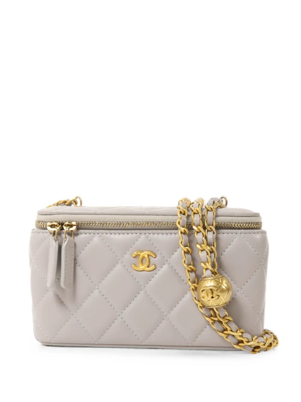 CC quilted shoulder bag