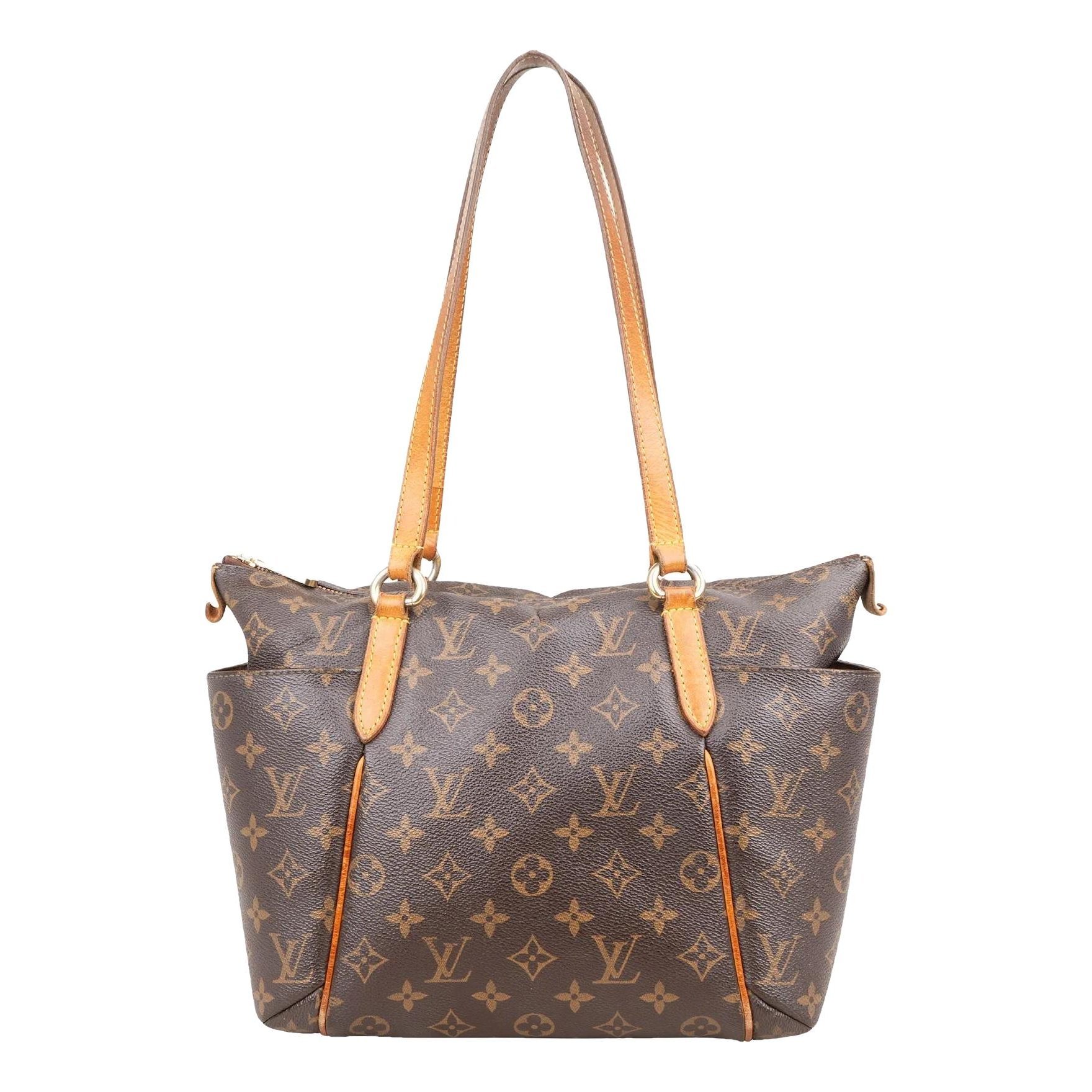 Totally leather handbag
