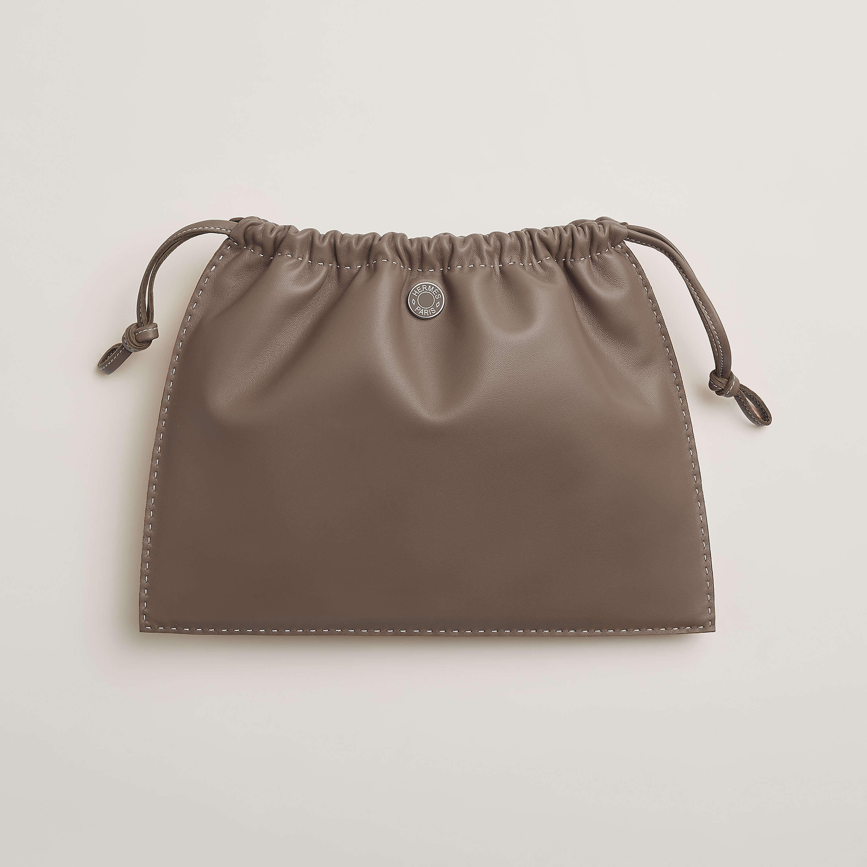 Hermès ポーチ 《ピロ》 エトゥープ | BagUSeek