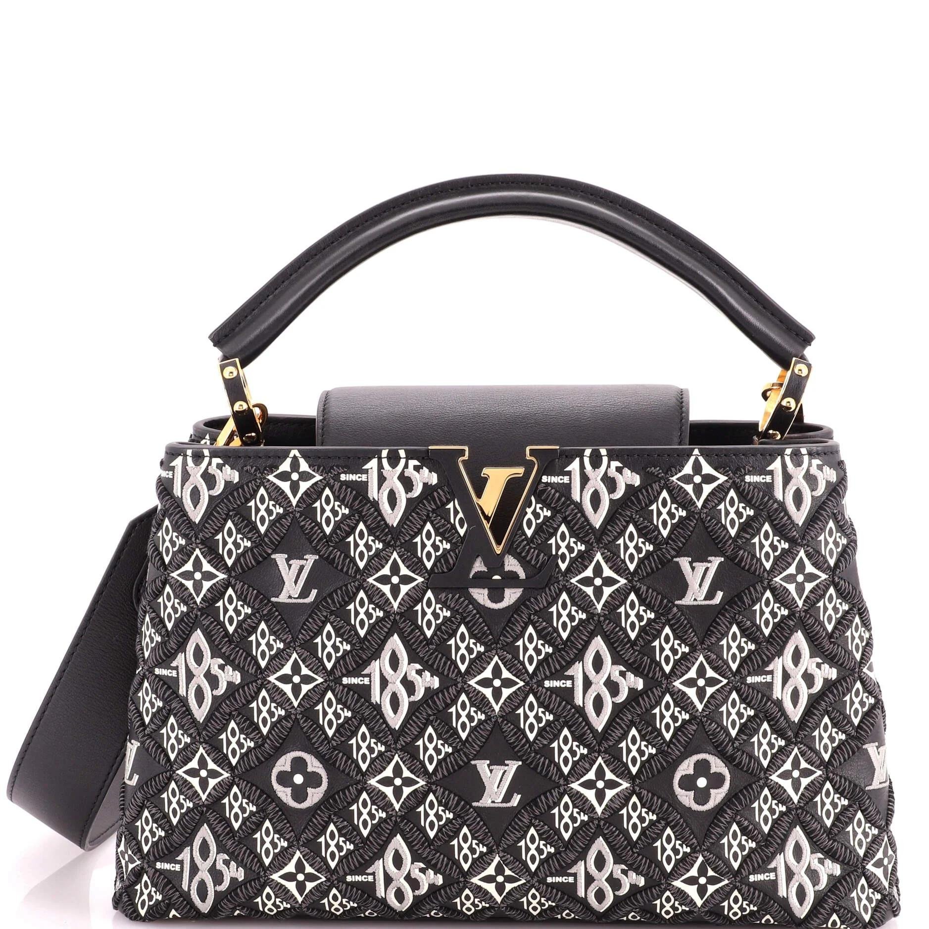 Capucines leather handbag
