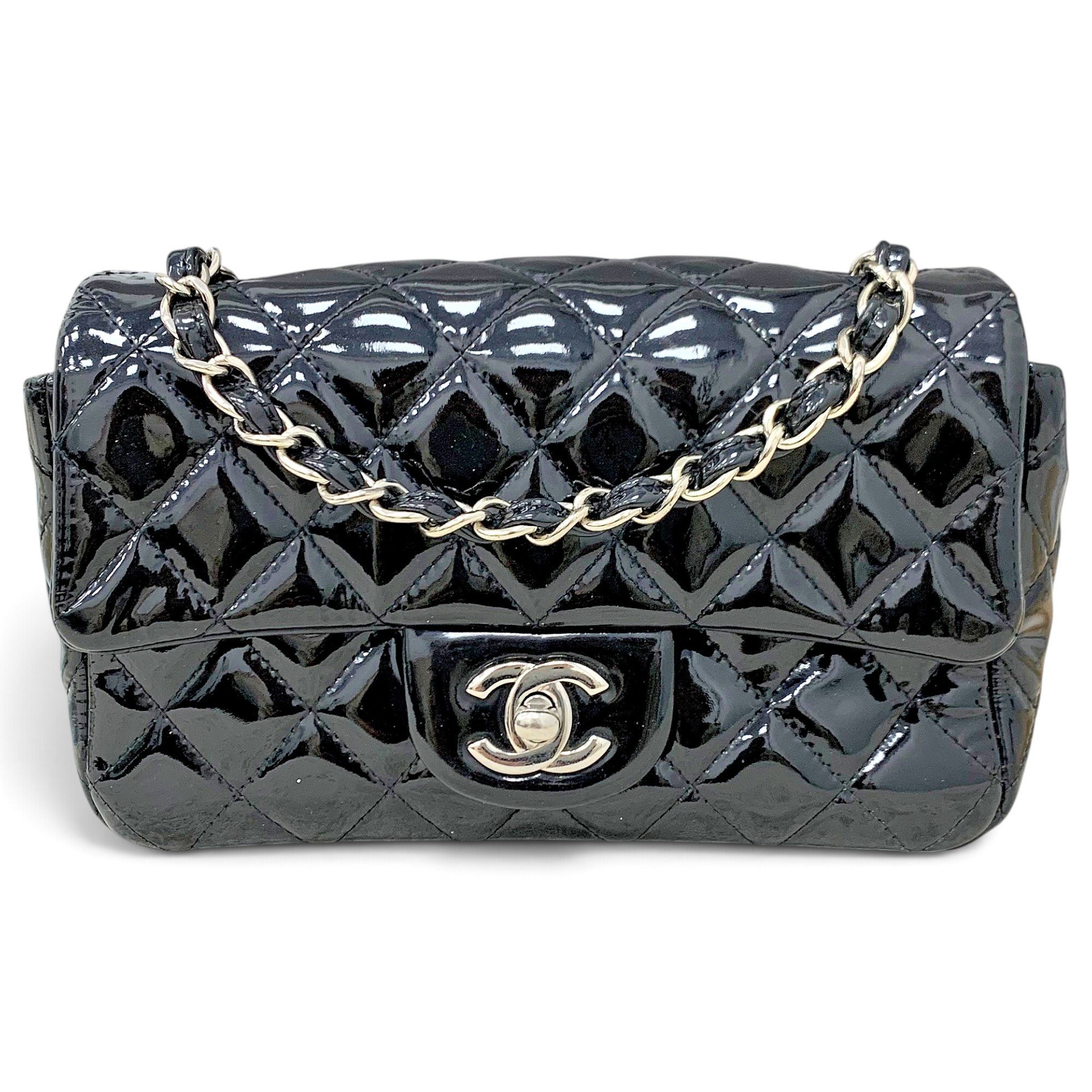 Timeless/Classique patent leather handbag