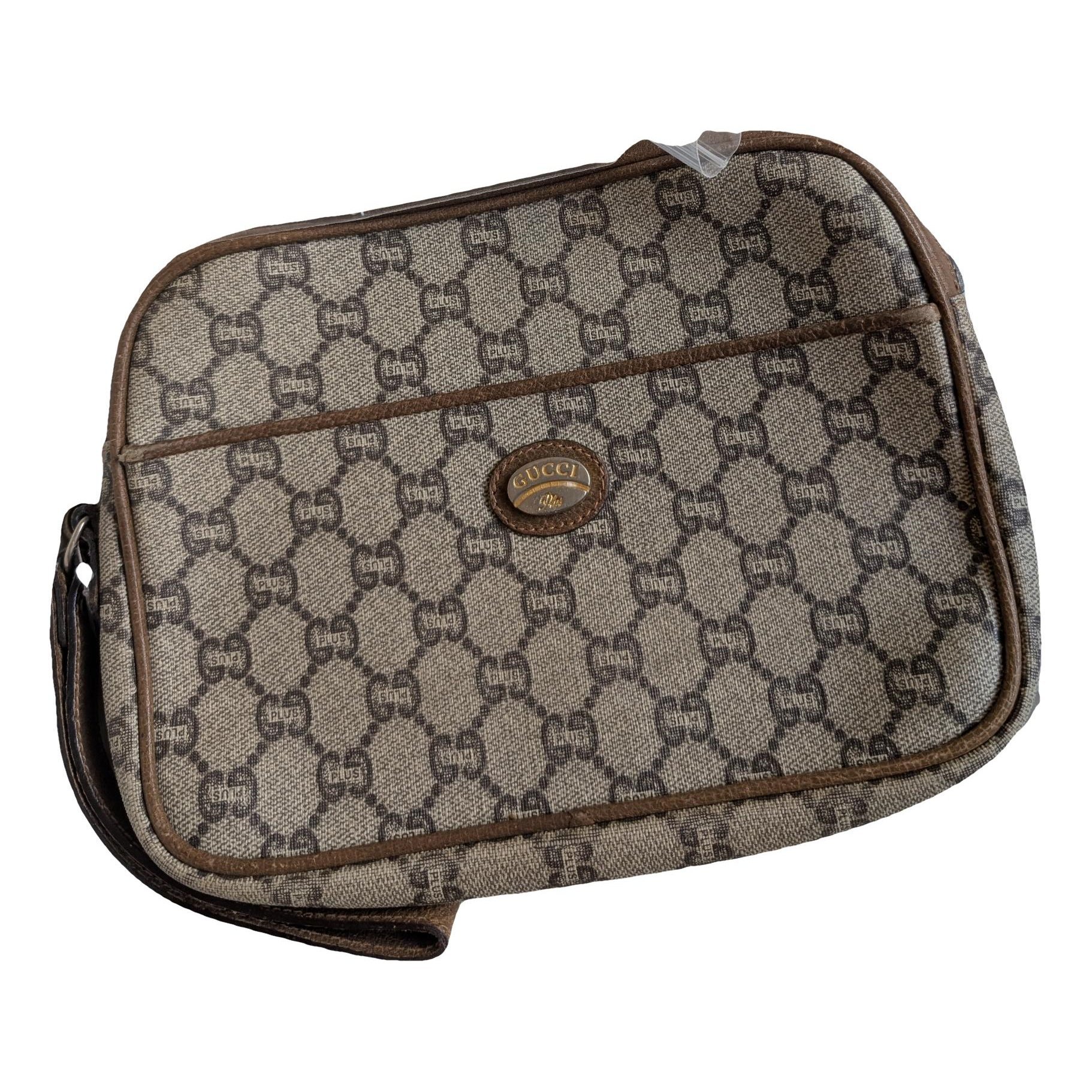 Gucci Guccy clutch leather clutch bag