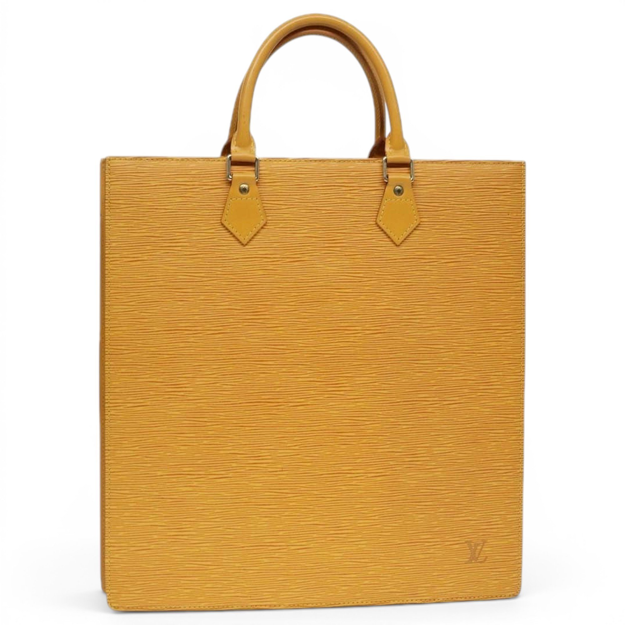 Plat leather tote