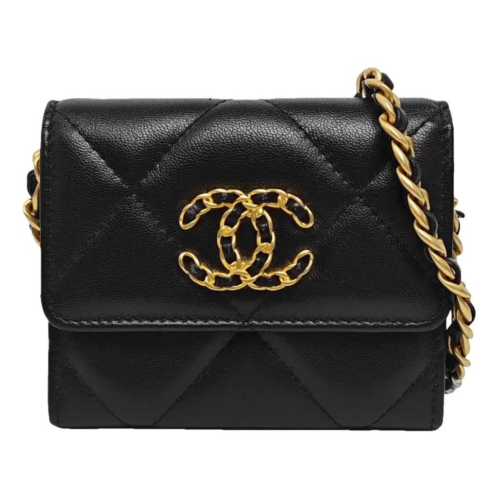Chanel 19 crossbody bag
