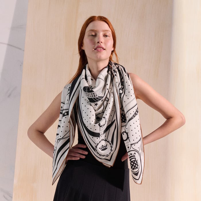 La Promenade Du Matin Bandana Double Face Scarf 140