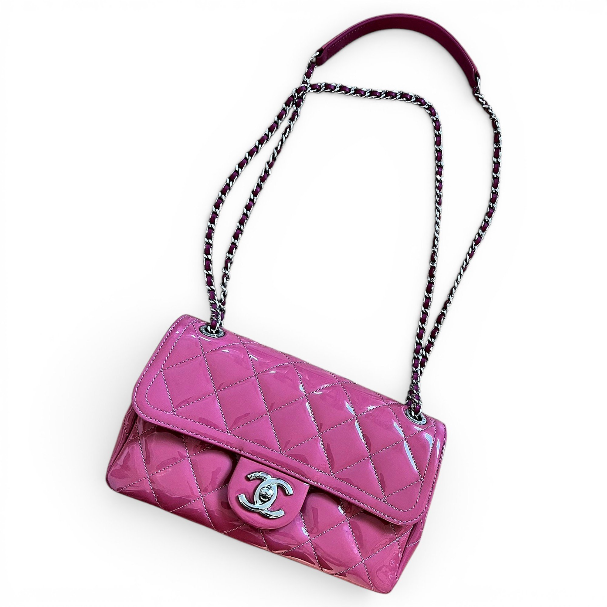 Timeless/Classique patent leather crossbody bag