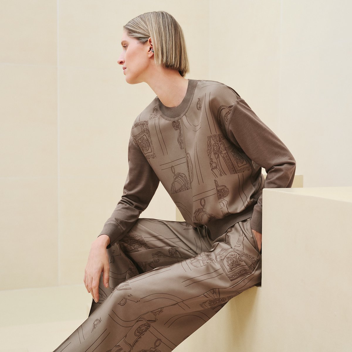 "En Desordre Finesse" long-sleeve twillaine sweater