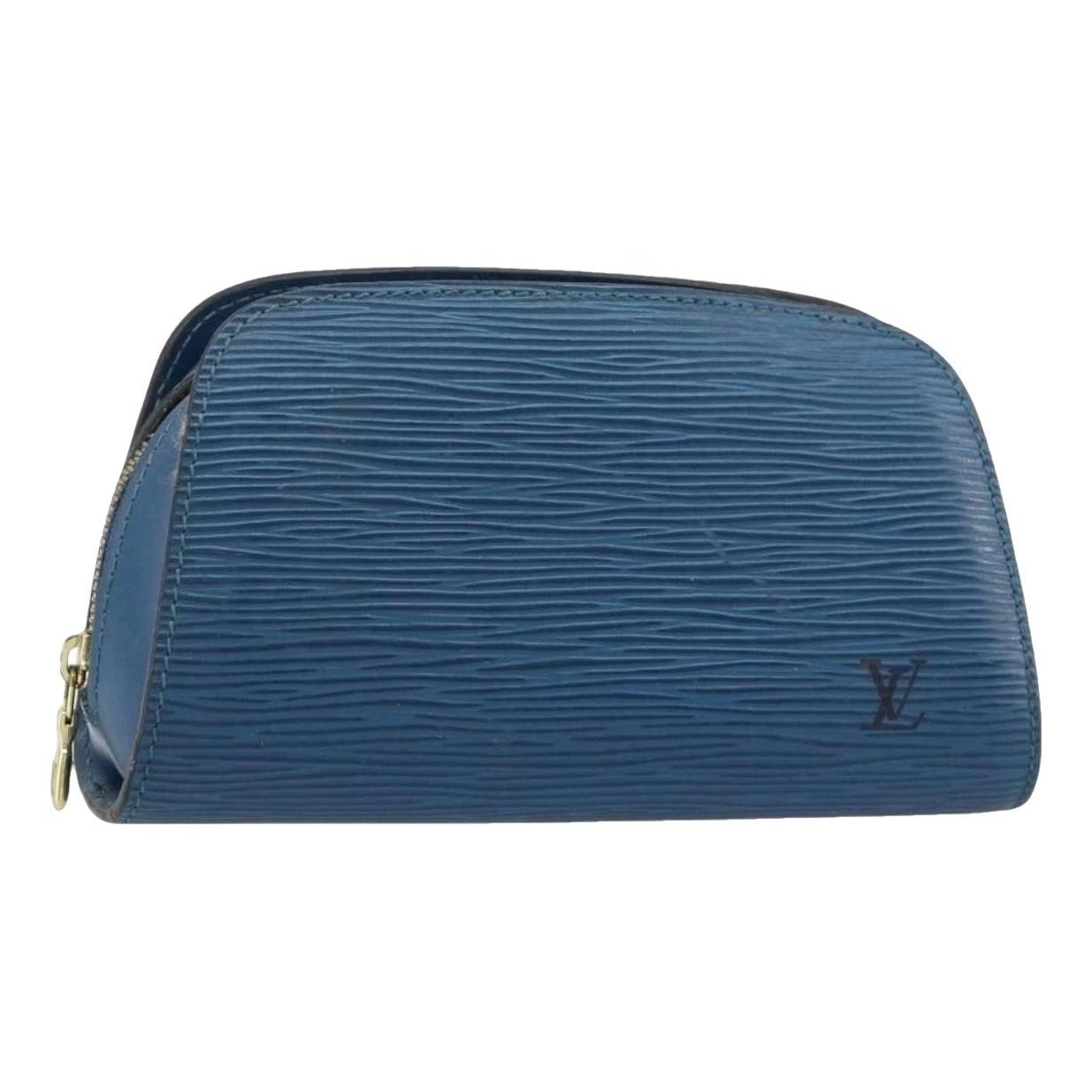 Leather clutch bag