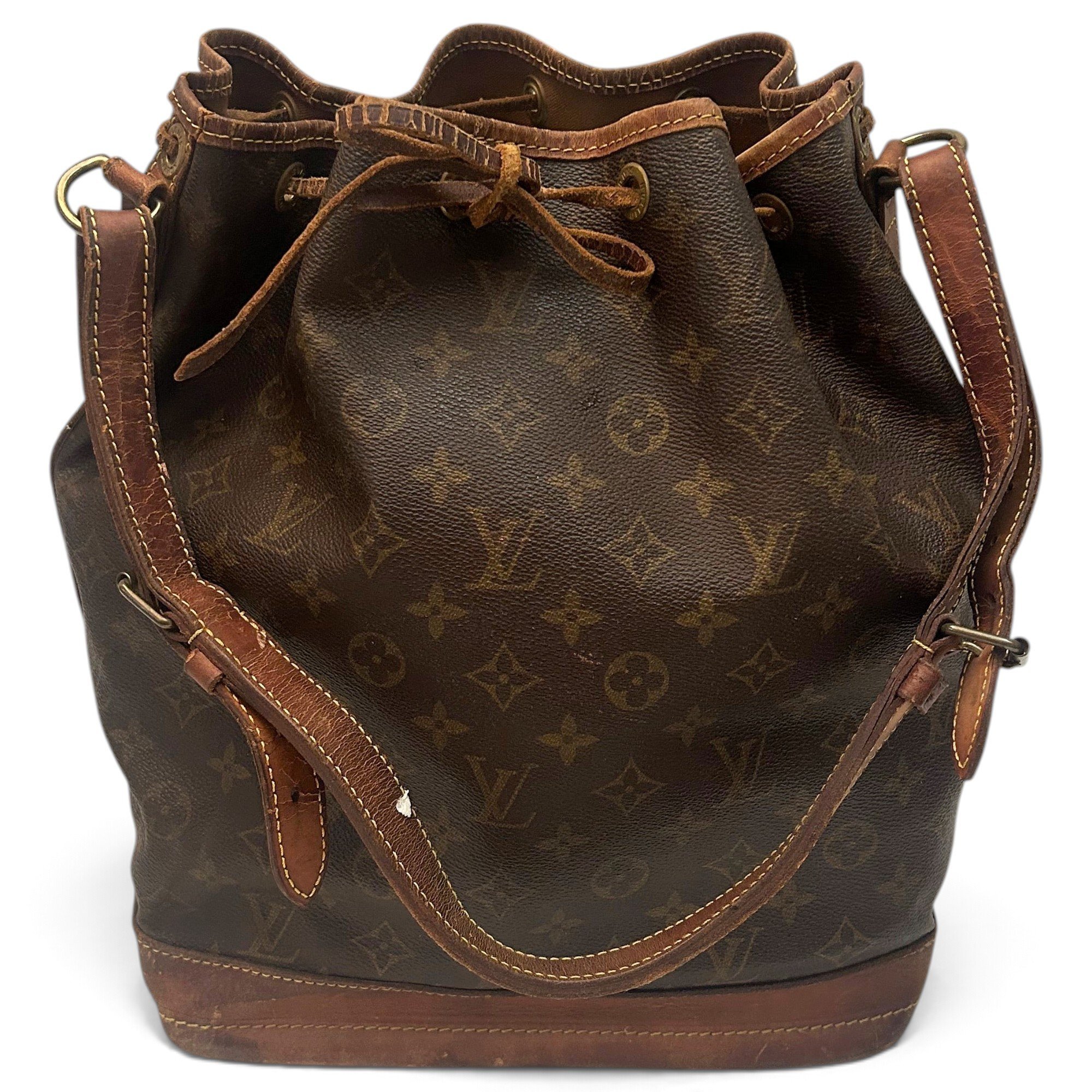 Noé leather handbag