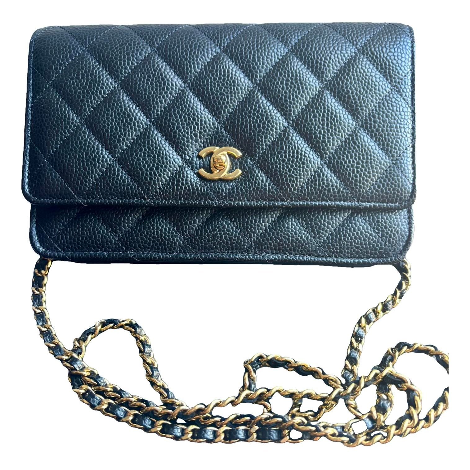 Wallet On Chain Timeless/Classique leather crossbody bag