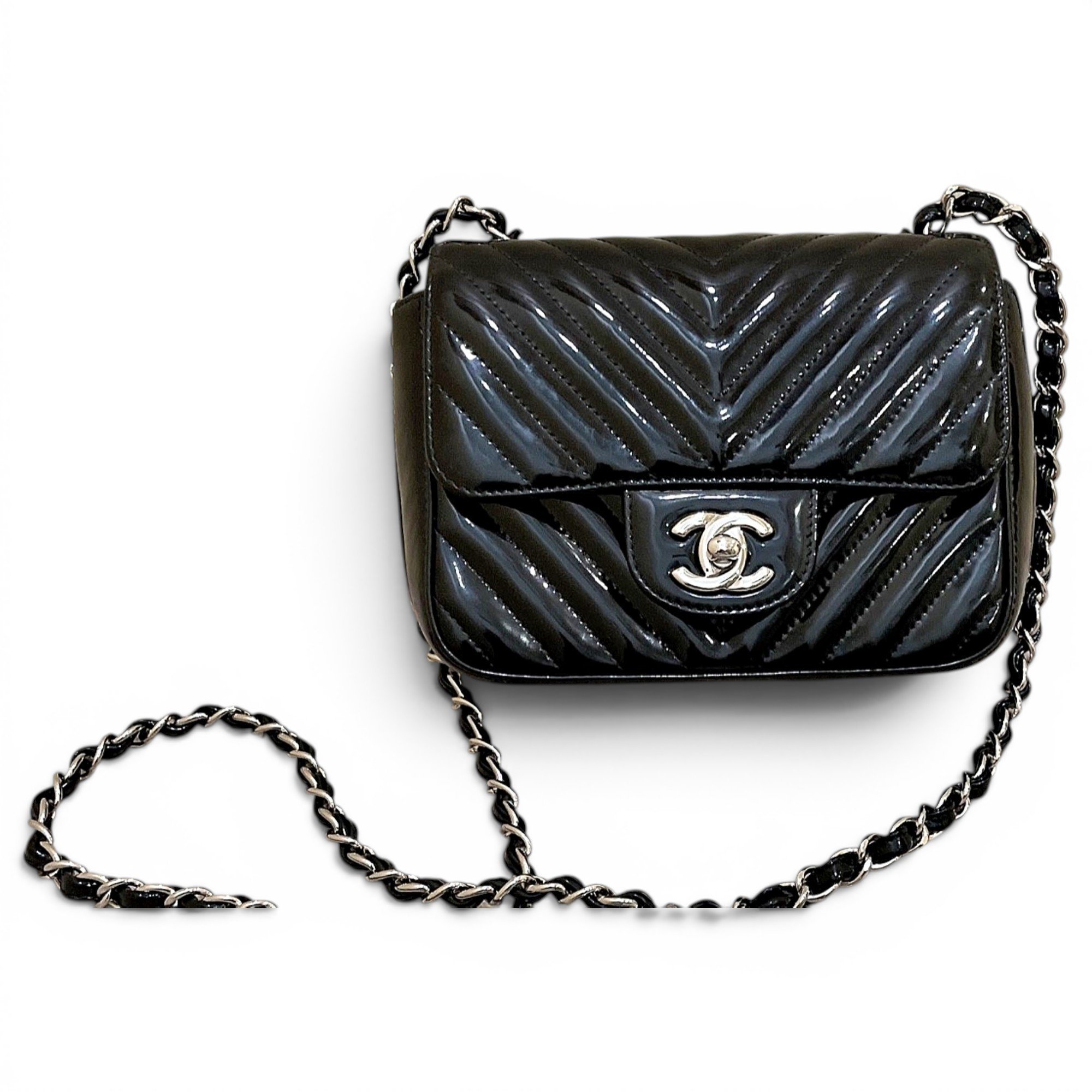 Timeless/Classique patent leather crossbody bag