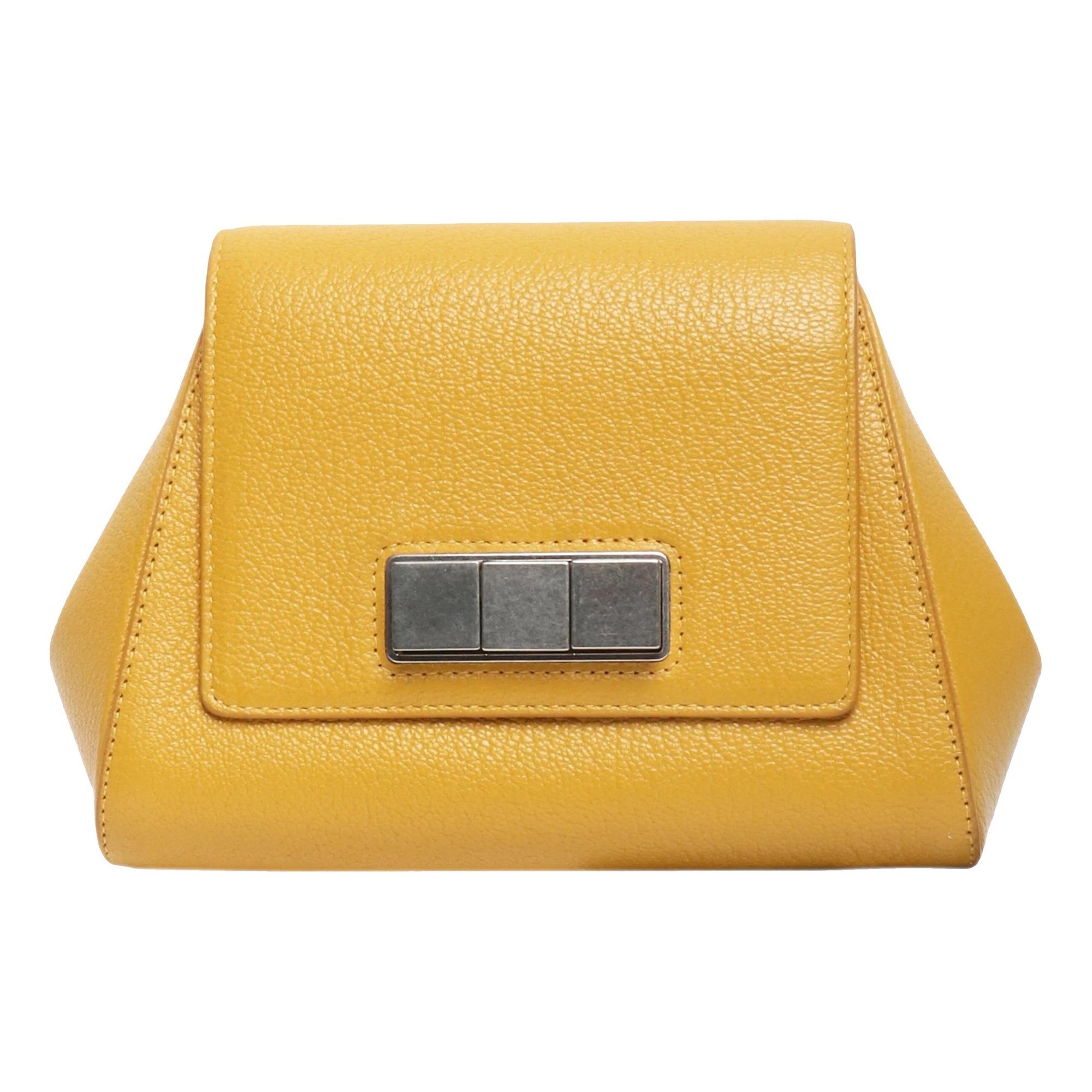 Veneta leather bag