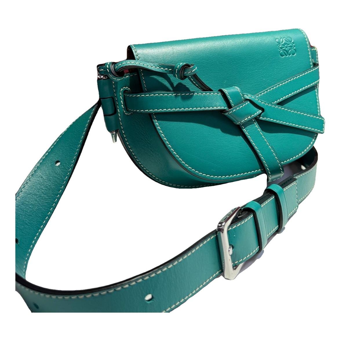 Gate leather handbag