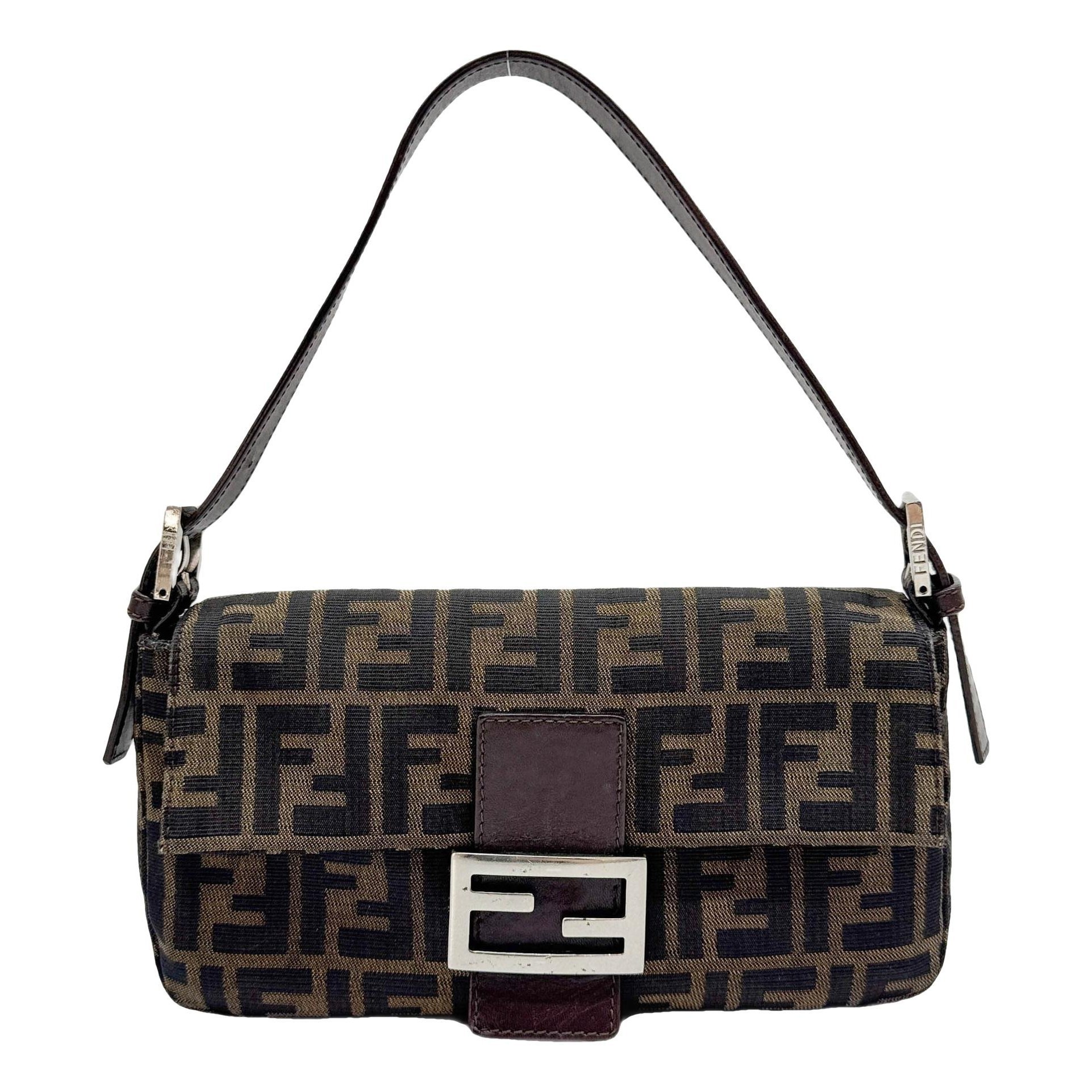 Baguette cloth handbag