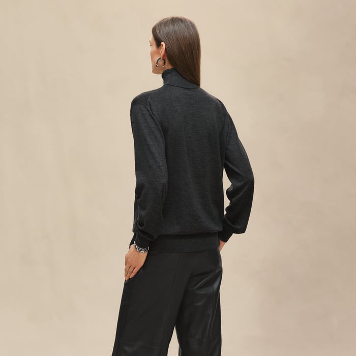 Gris Volcanique Cashmere Long-sleeve Sweater