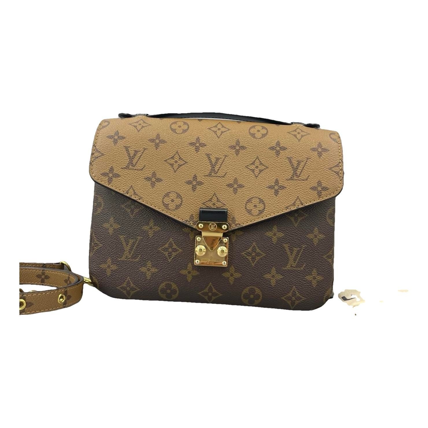 Metis leather handbag