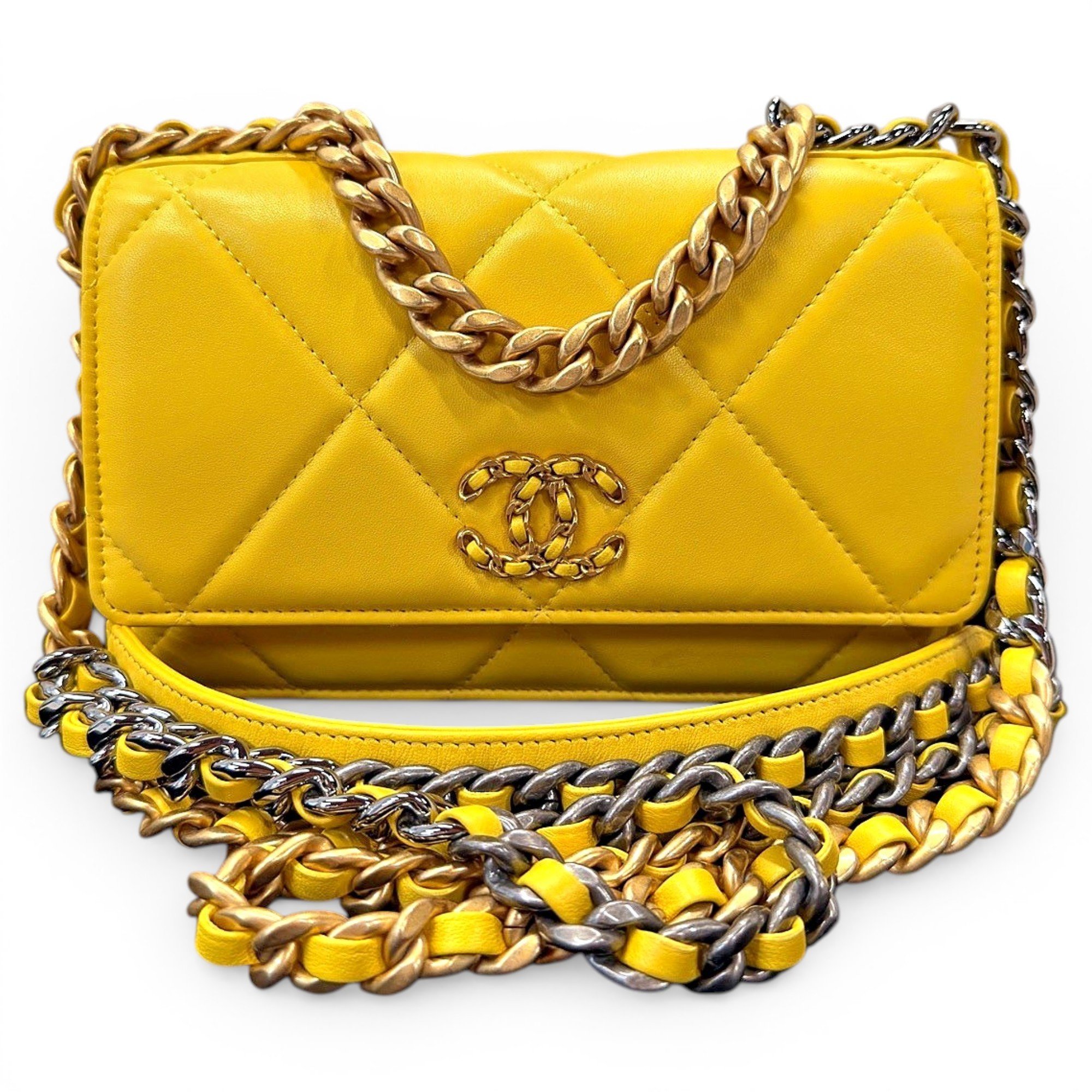 Wallet On Chain Chanel 19 leather handbag
