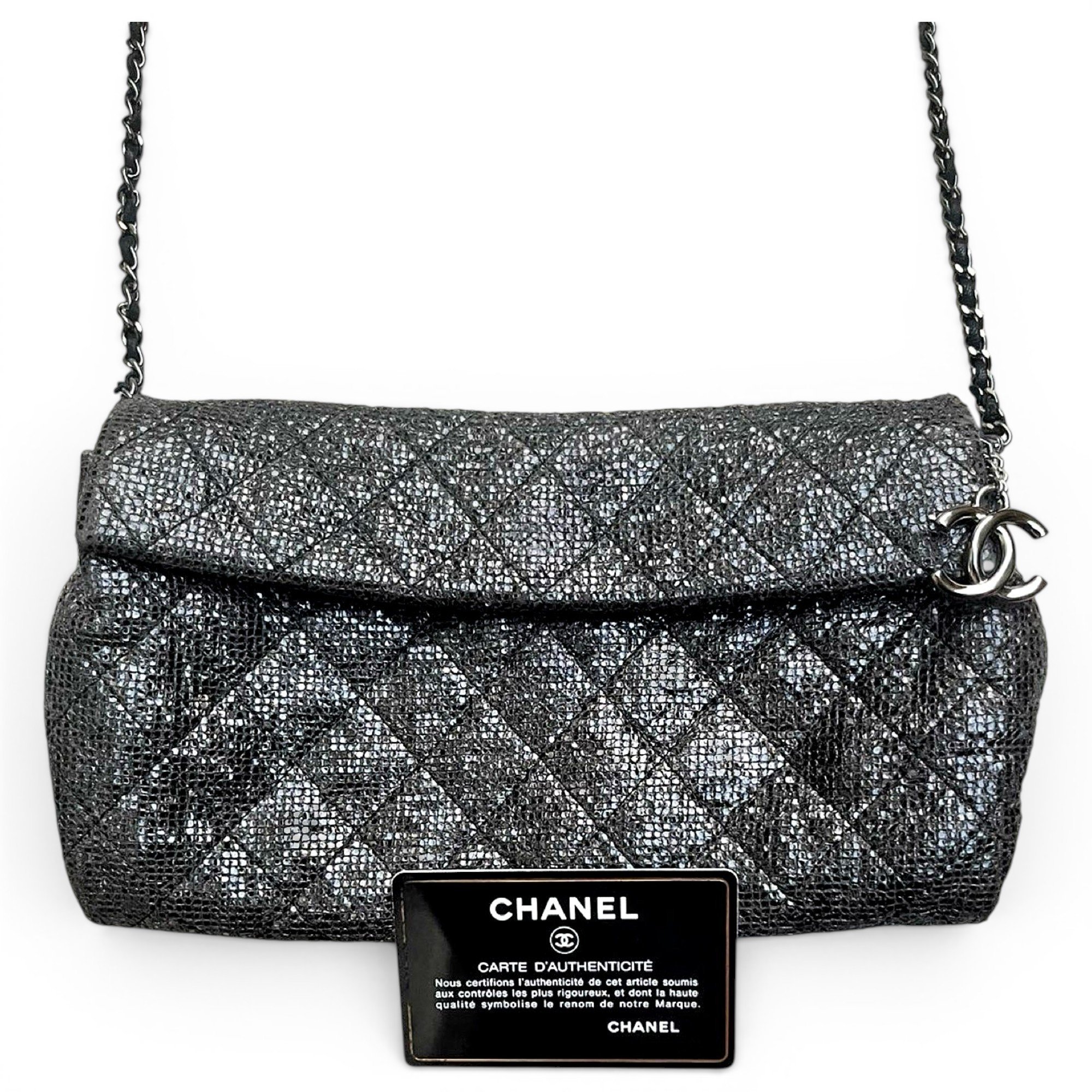 Wallet On Chain leather crossbody bag