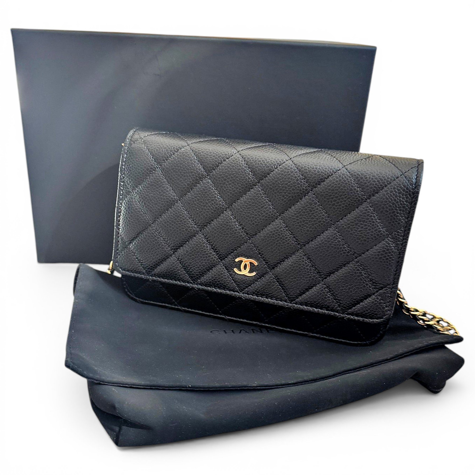 Wallet On Chain Timeless/Classique leather crossbody bag