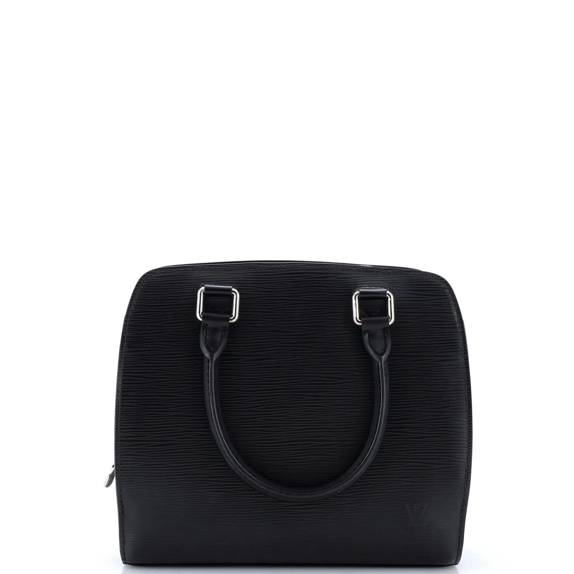 Louis Vuitton Leather handbag